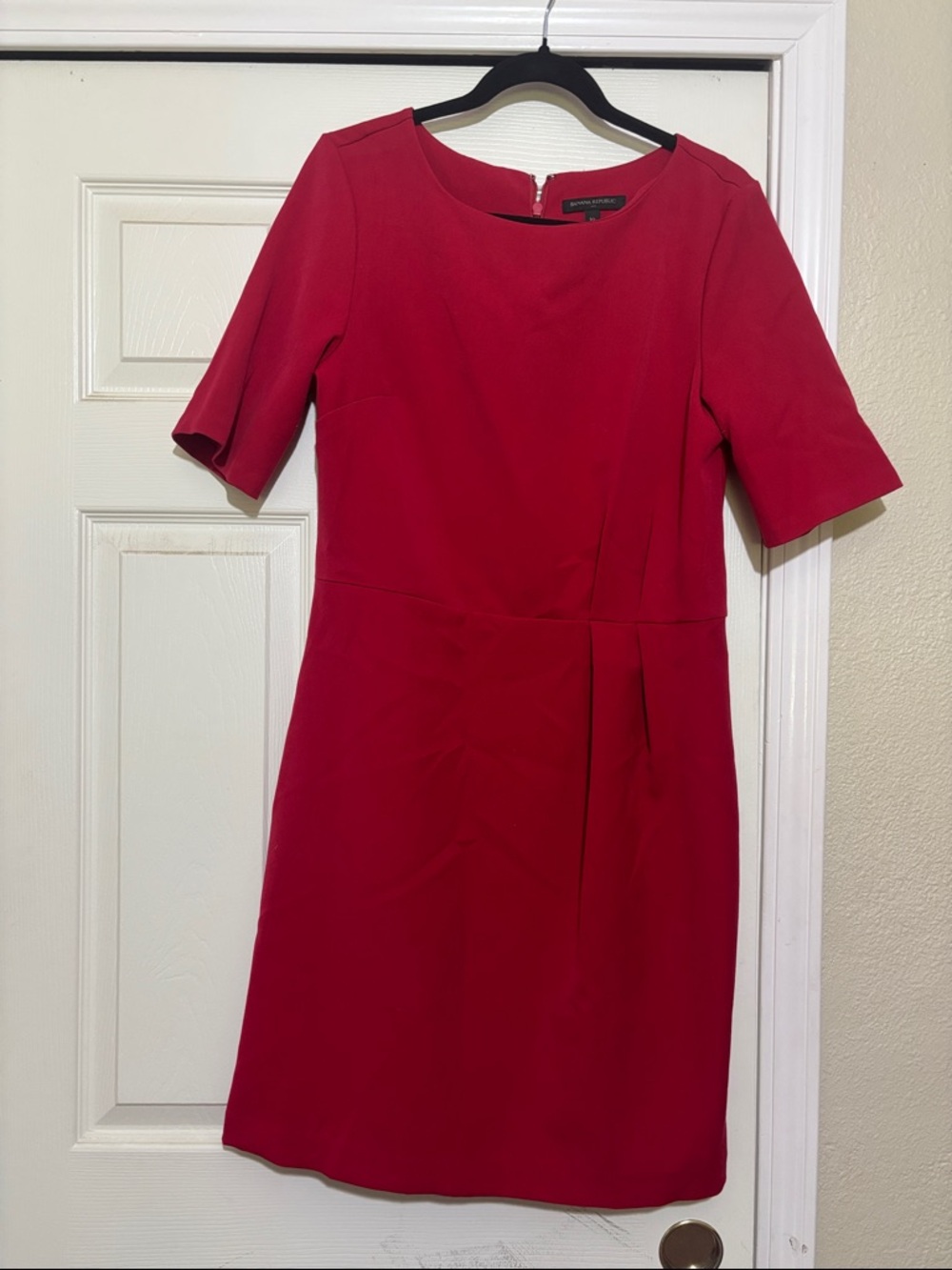 Banana Republic Red Short Sleeve Sheath Midi Dress